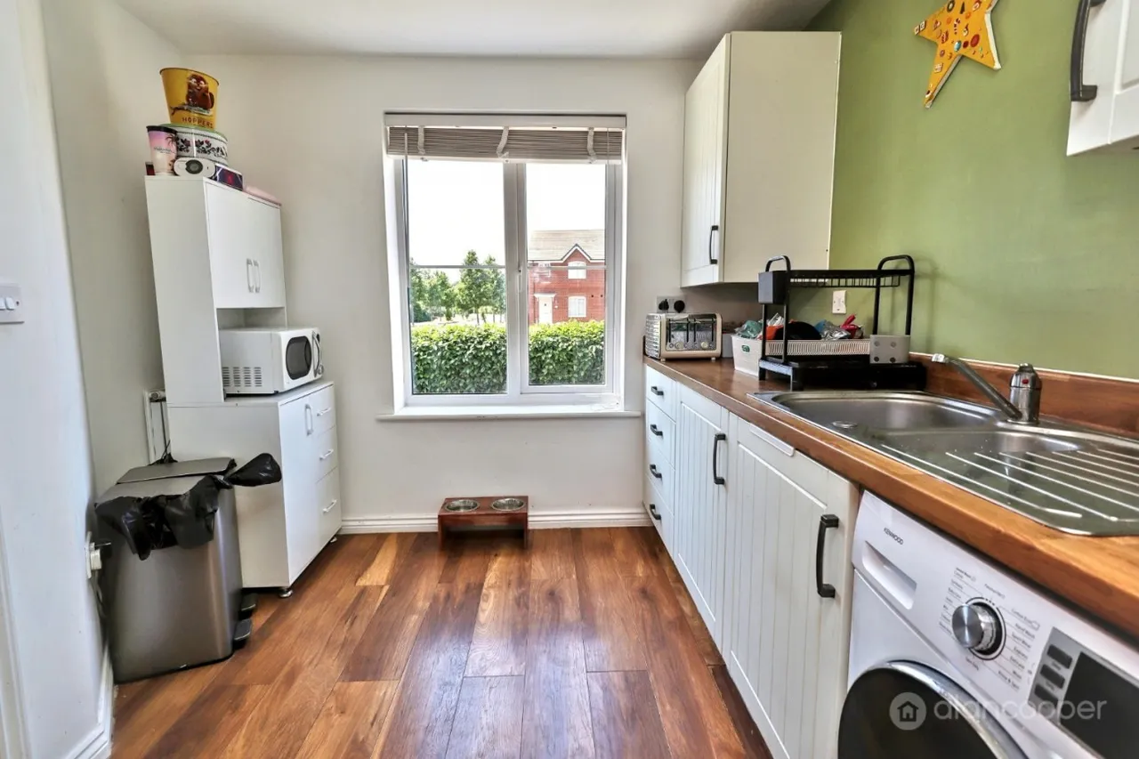 Lower Farm Way, Weddington, CV10, photo 9