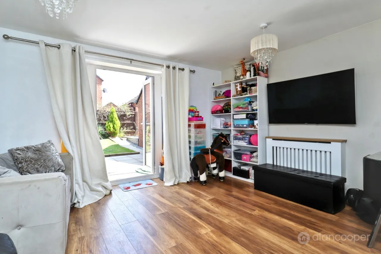 Lower Farm Way, Weddington, CV10, photo 3