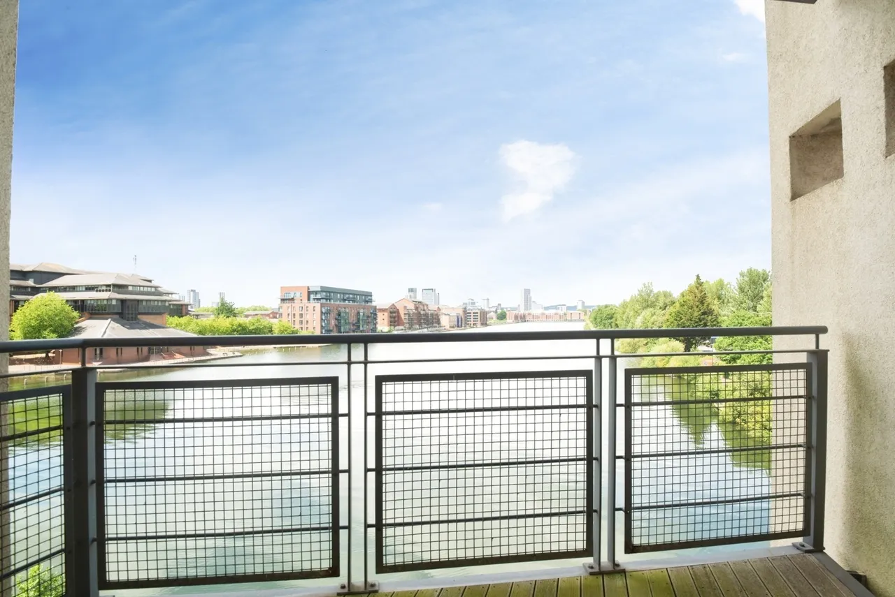 Galleon Way, Cardiff, CF10, photo 3