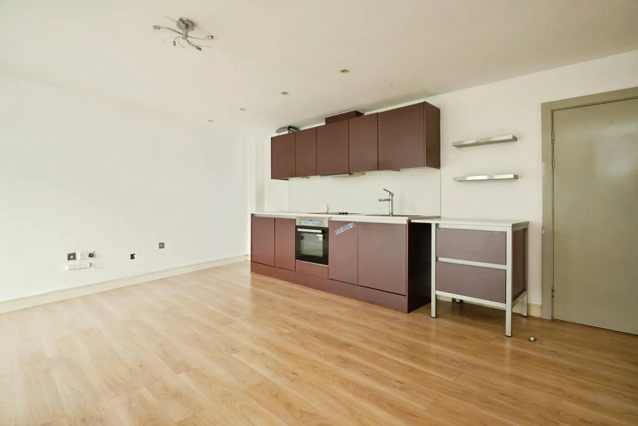 Galleon Way, Cardiff, CF10, photo 5