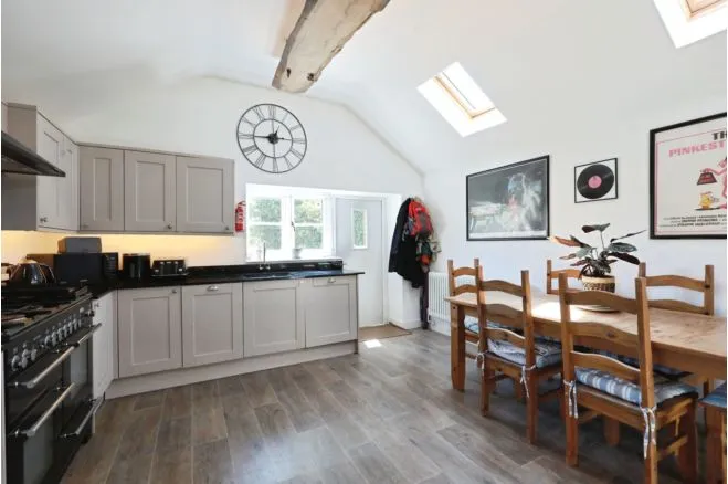 Horseshoe Lane, Chadlington, OX7, photo 13
