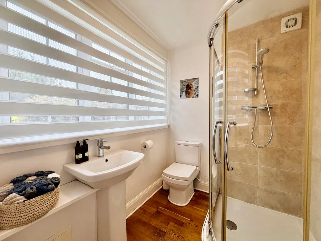 Chapel Road, Flackwell Heath, HP10, photo 9