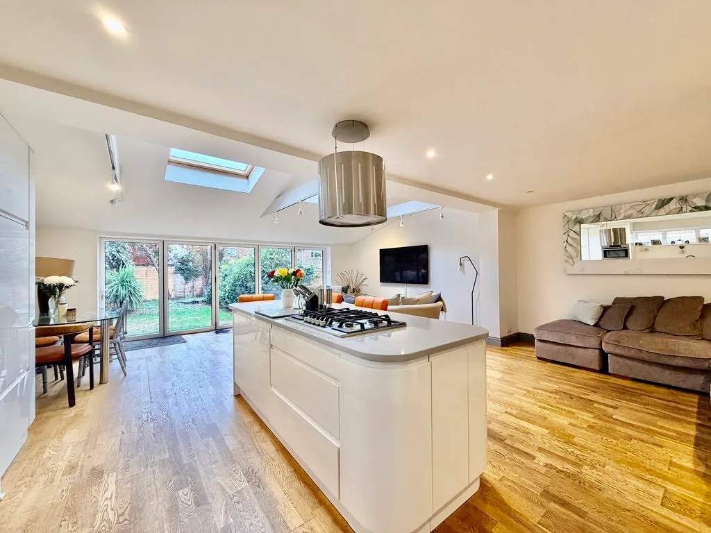 Chapel Road, Flackwell Heath, HP10, photo 5