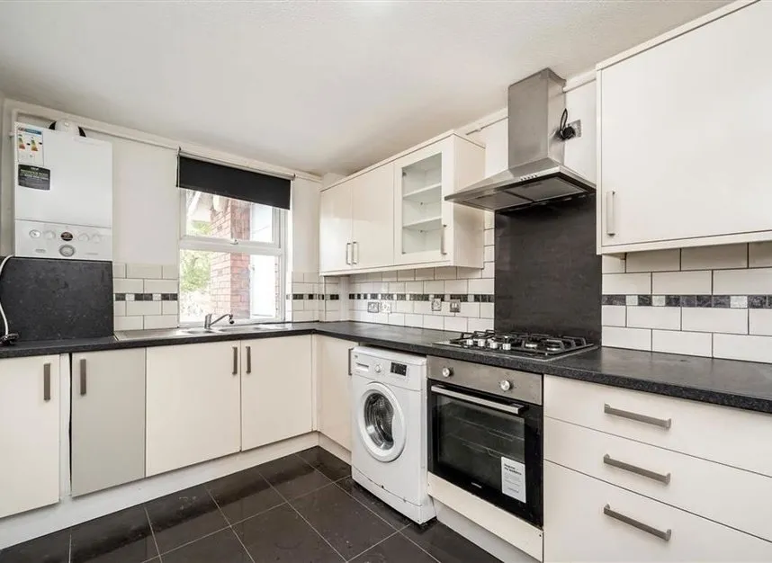 Hope Close, Grove Park, SE12, photo 2