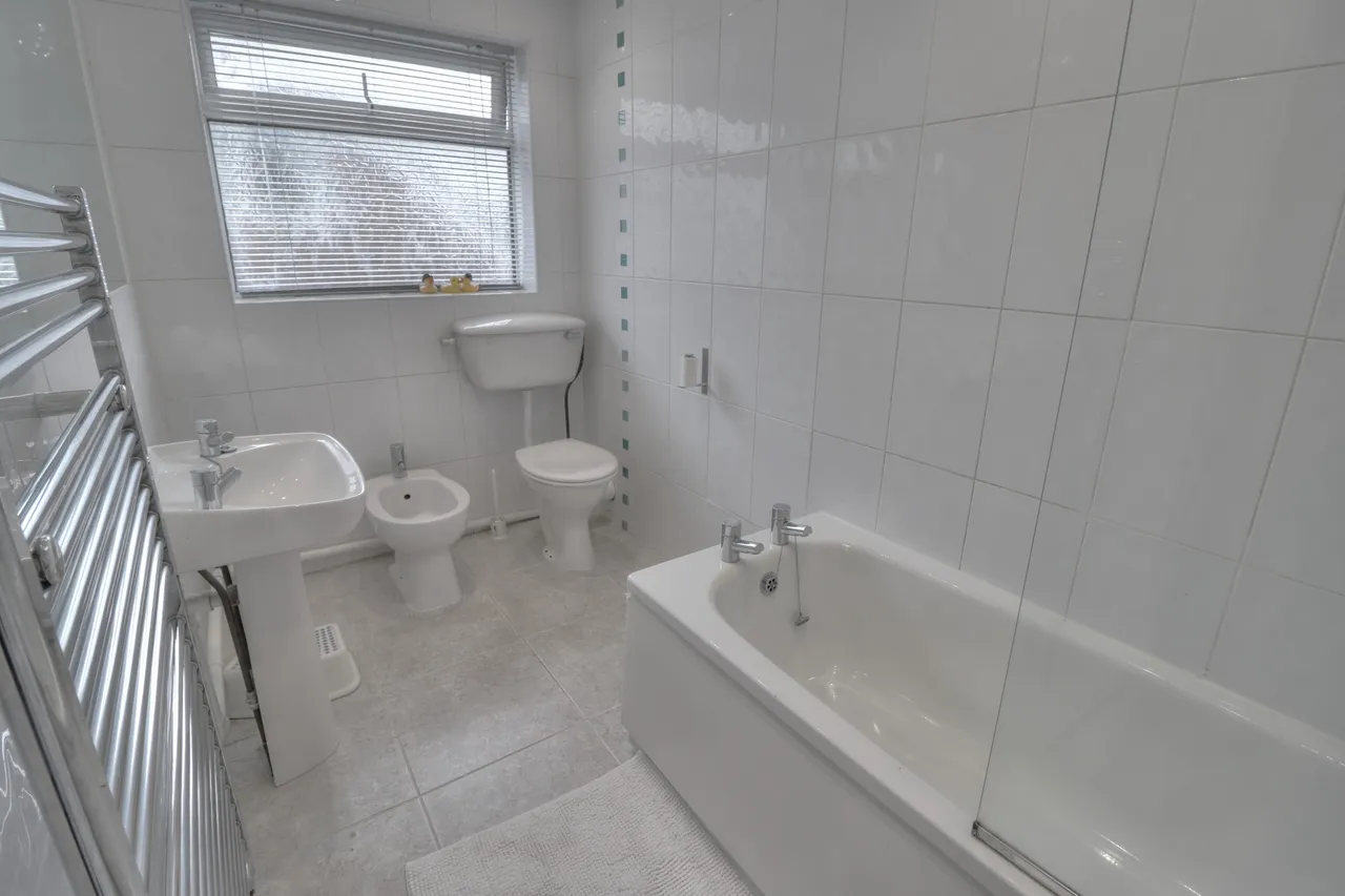 Belmont Avenue, Oldham, OL4, photo 9