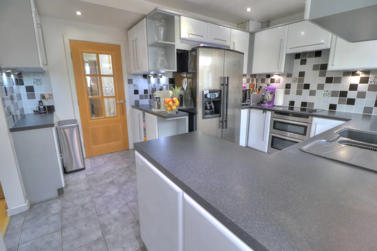 Belmont Avenue, Oldham, OL4, photo 7