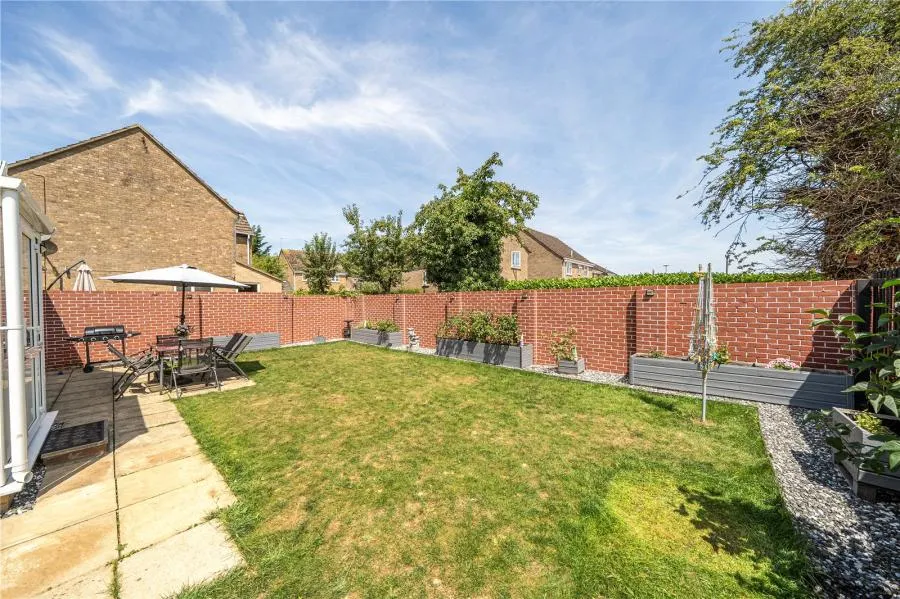 Butlers Drive, Carterton, OX18, photo 5