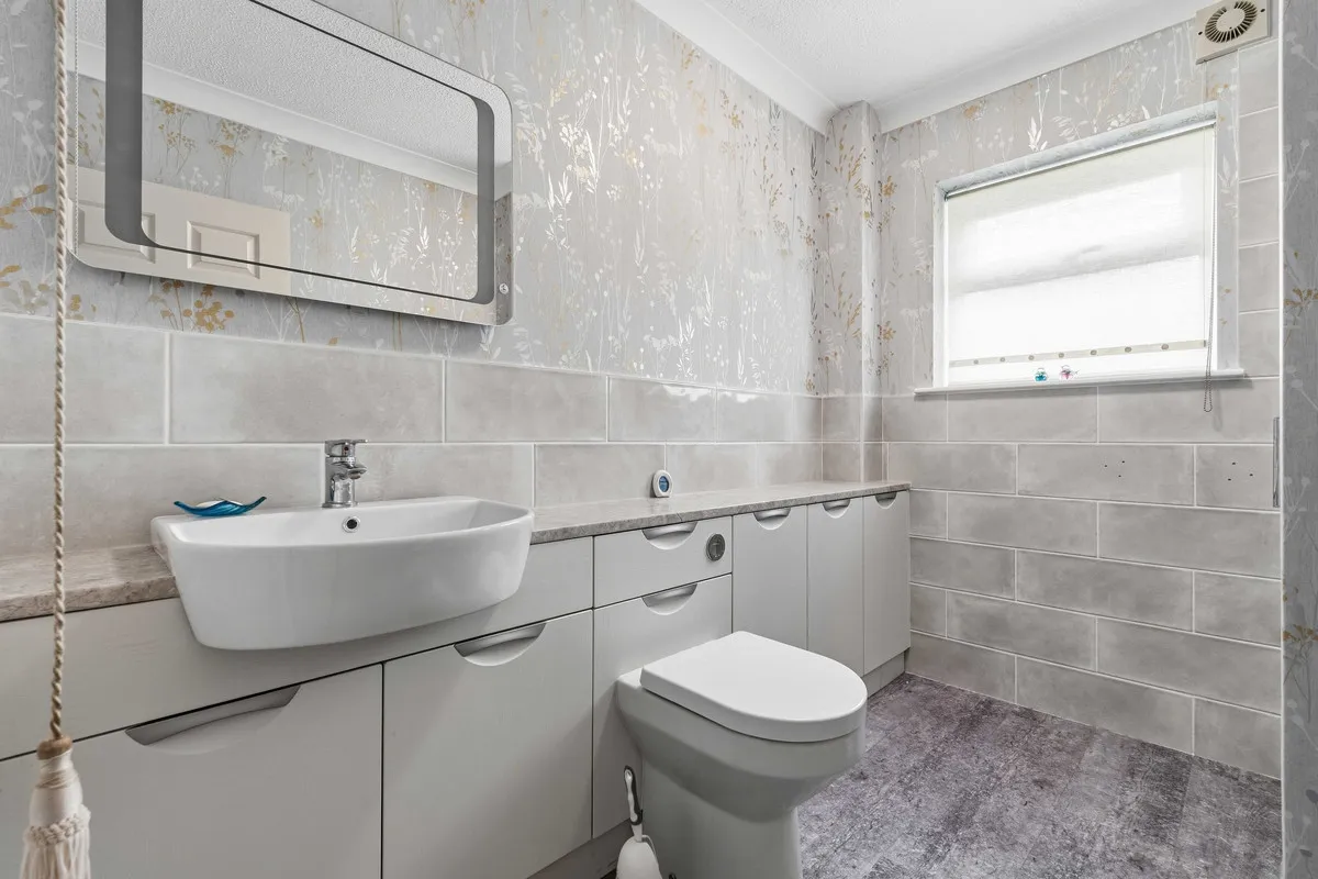 Irchester Road, Rushden, NN10, photo 21