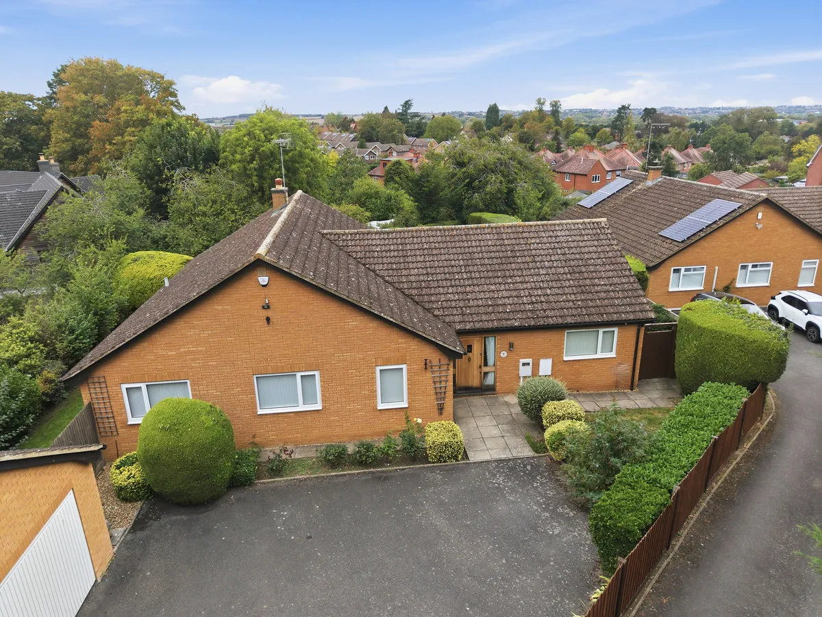 Irchester Road, Rushden, NN10, photo 37