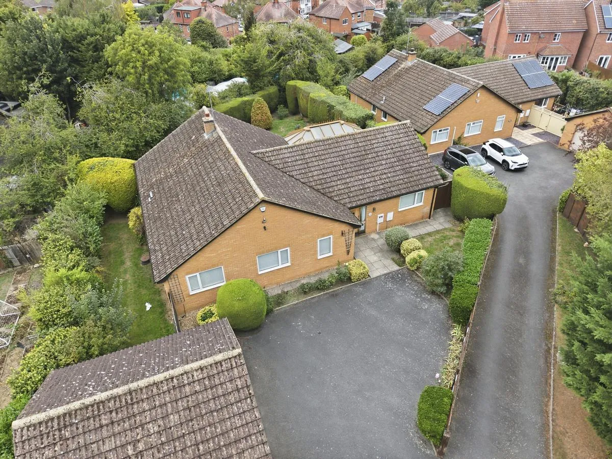 Irchester Road, Rushden, NN10, photo 39