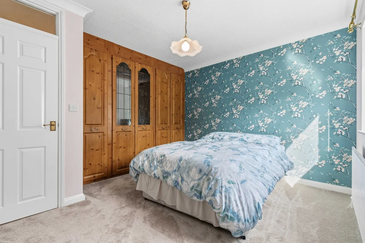 Irchester Road, Rushden, NN10, photo 23