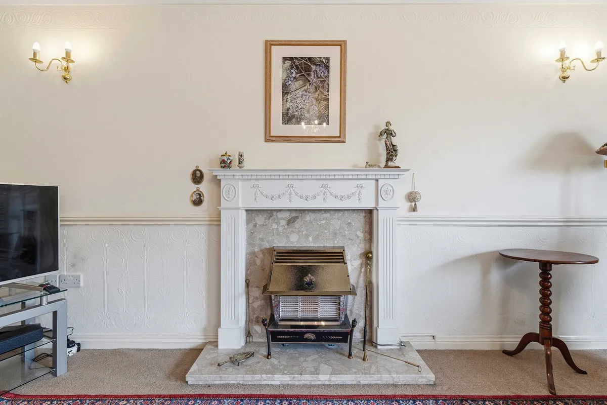 Irchester Road, Rushden, NN10, photo 5