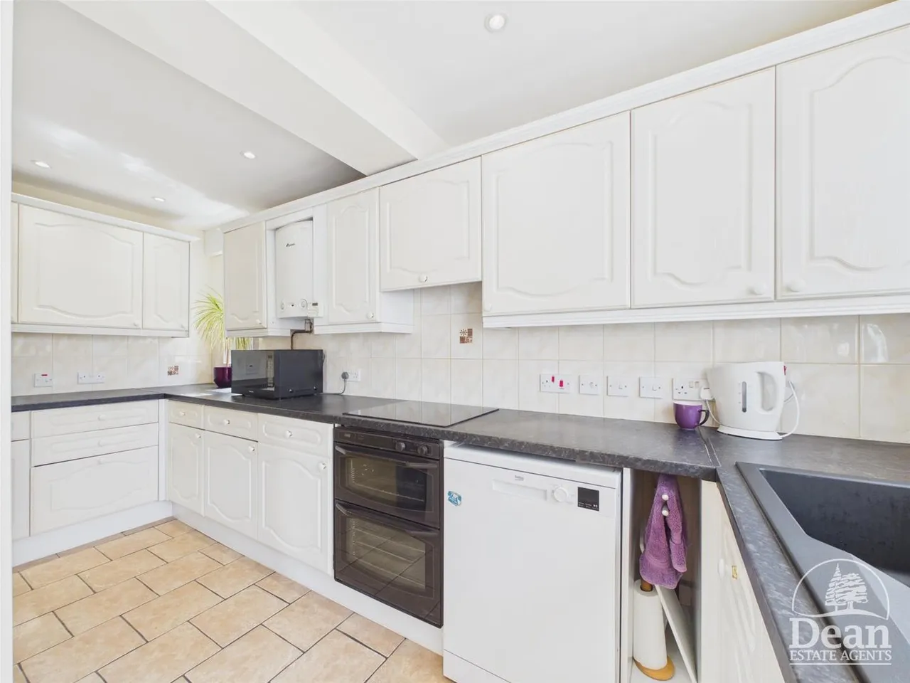 Ash Close, Lydney, photo 3