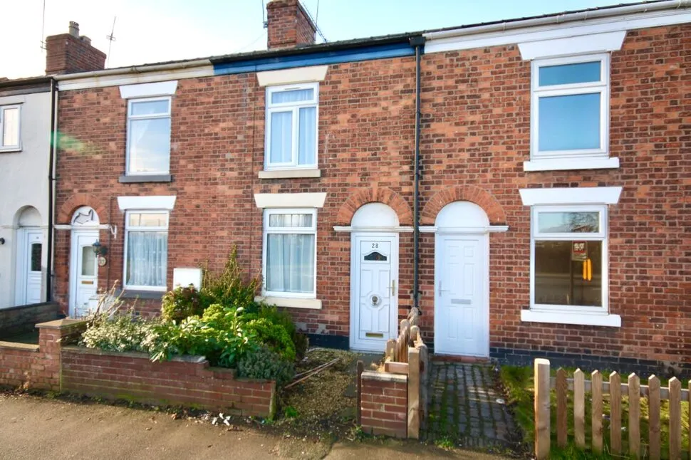 2 bed house to rent — Barony Road, Nantwich, Cheshire, CW5