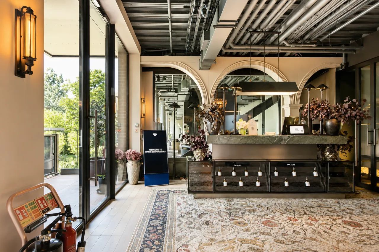Dandi Brondesbury, London, NW6, photo 5