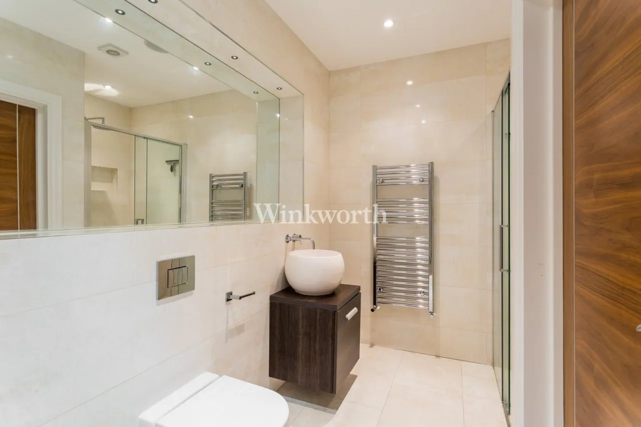 Bayview House, 20 Uplands Park Road, Enfield, EN2, photo 10
