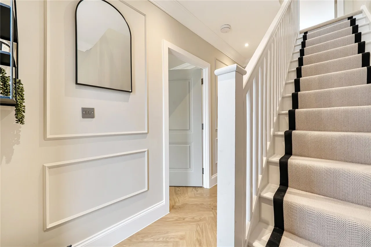 Beresford Avenue, London, N20, photo 9
