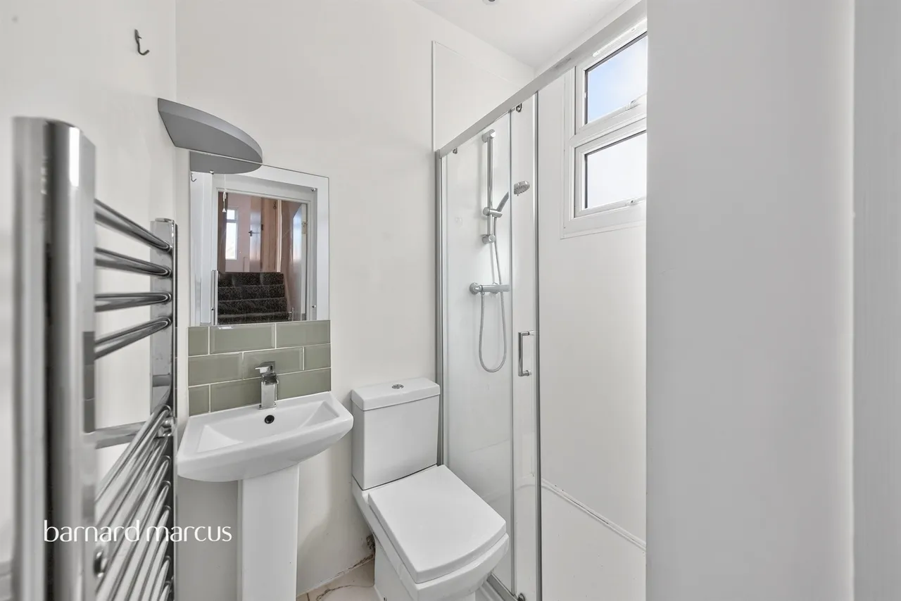 Bellevue Road, London, photo 9