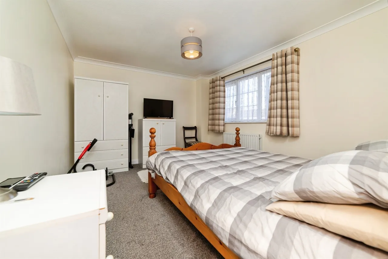 York Road, Stevenage, SG1, photo 8