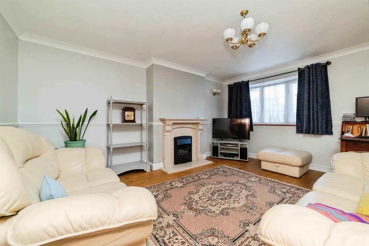 York Road, Stevenage, SG1, photo 3