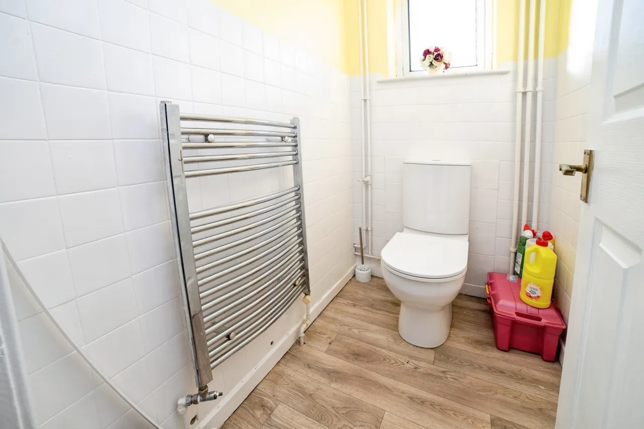 Marlborough Road, Mansfield, Nottinghamshire, NG19, photo 24