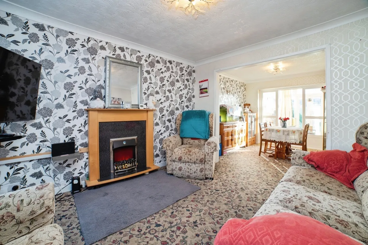 Marlborough Road, Mansfield, Nottinghamshire, NG19, photo 2