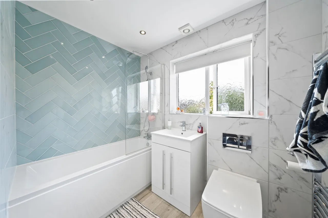 York Road, Ashton-In-Makerfield, Wigan, Wigan, WN4 9DS, photo 16