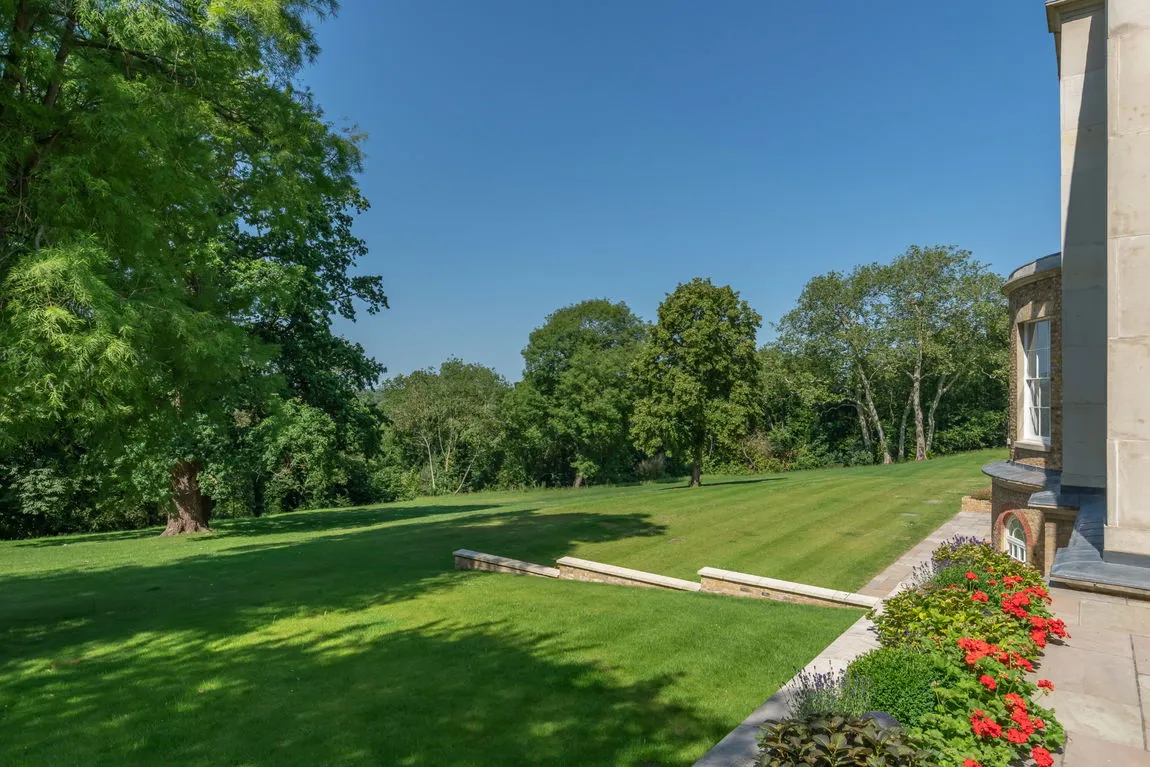 Harefield Place, Ickenham, UB10, photo 24