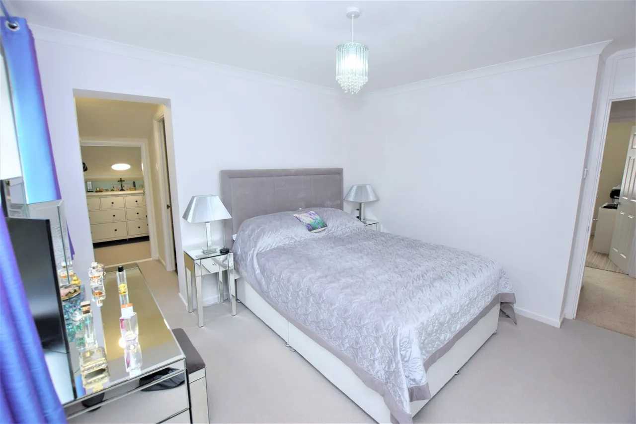 Woodlands Close, Hawley, Surrey, GU17 9HZ, photo 6