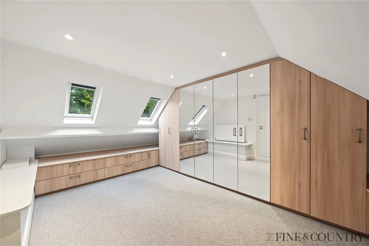 Lydford Road, London, photo 14