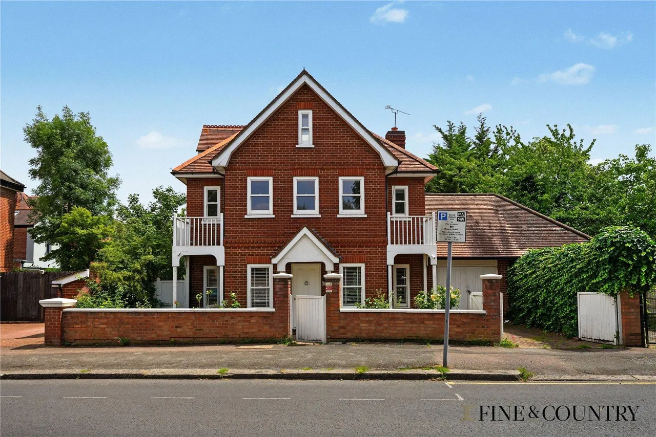 5 bed house for sale, Lydford Road, London