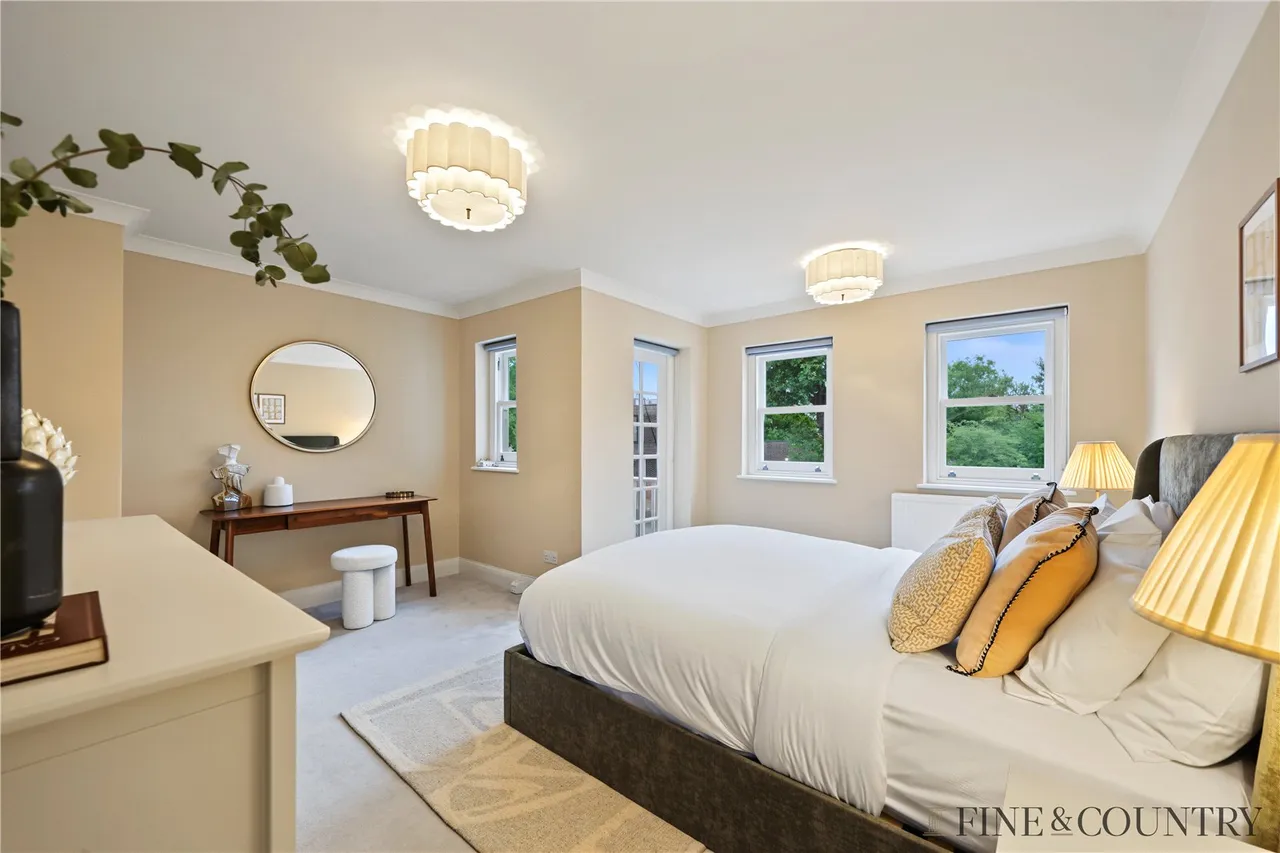 Lydford Road, London, photo 10