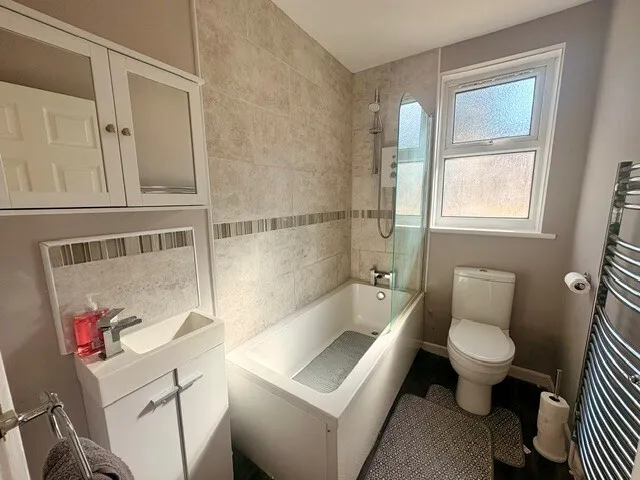 Holmes Avenue, PL3, photo 4