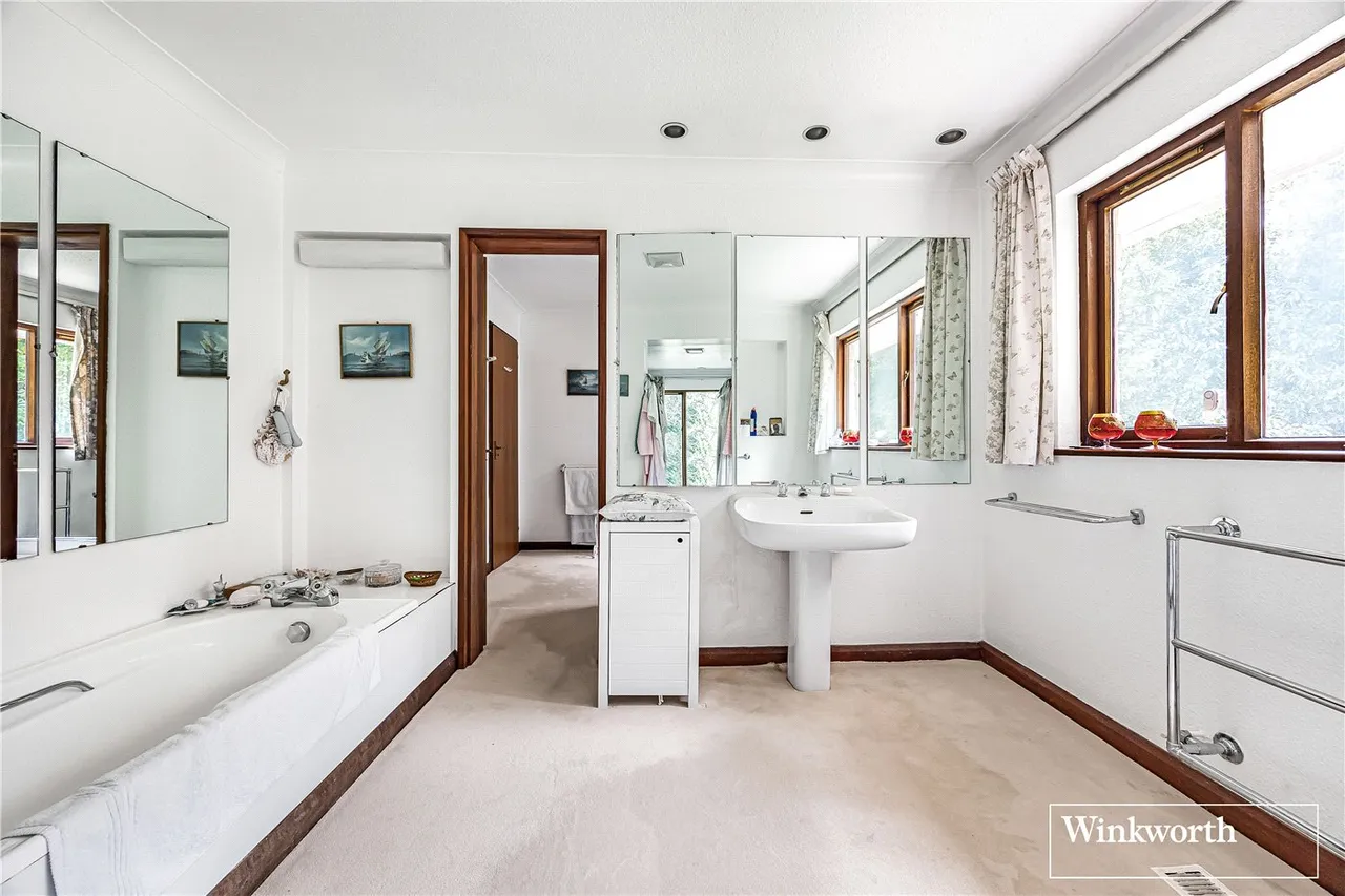 Devenish Road, Sunningdale, Berkshire, SL5, photo 6