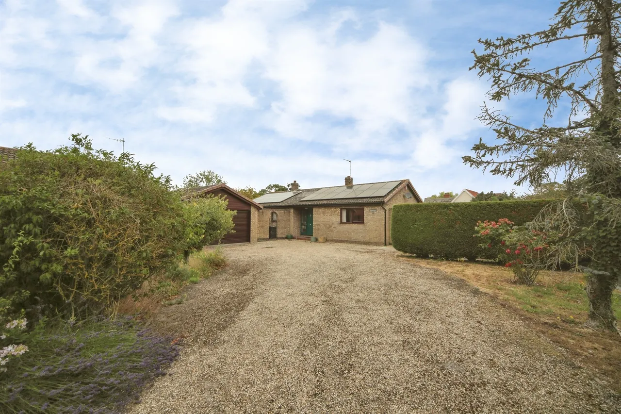 Earlsbrook, Bacton, IP14, photo 16