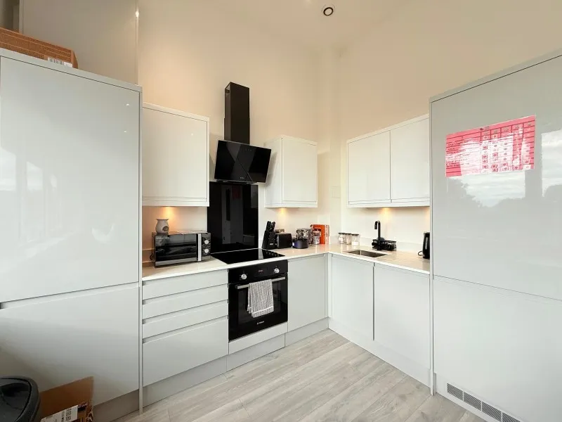 Avenue Court, Camberley, GU15, photo 2