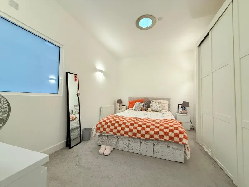 Avenue Court, Camberley, GU15, photo 6