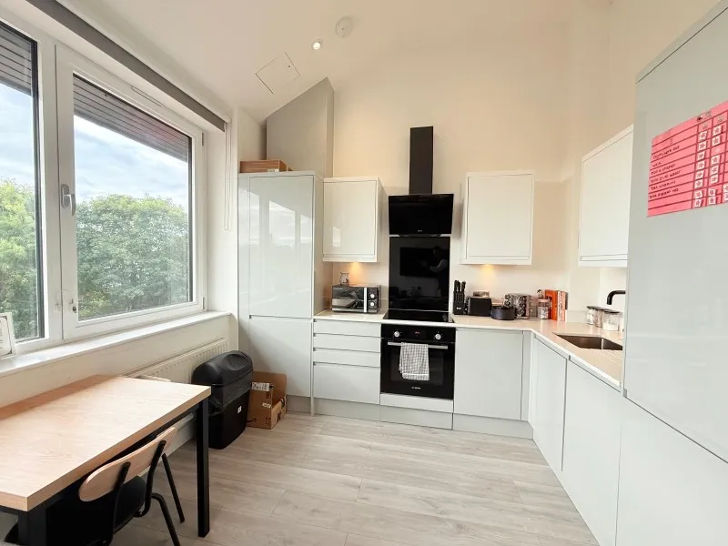 Avenue Court, Camberley, GU15, photo 8