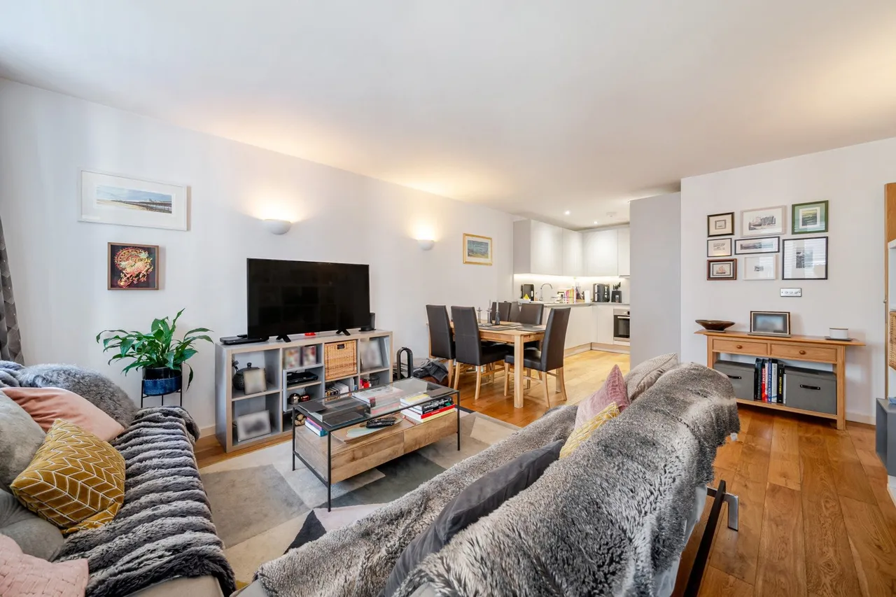 2 bed flat for sale — Camberwell New Road, SE5