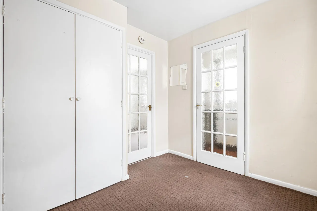 Gartons Close, Enfield, EN3, photo 3