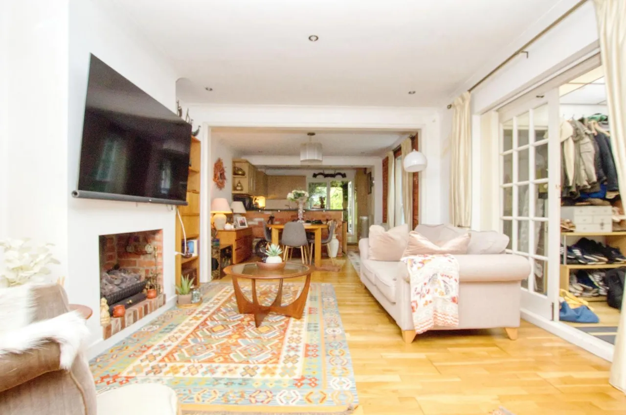 Portsmouth Road, Southampton, Hampshire, SO19 9AR, photo 4