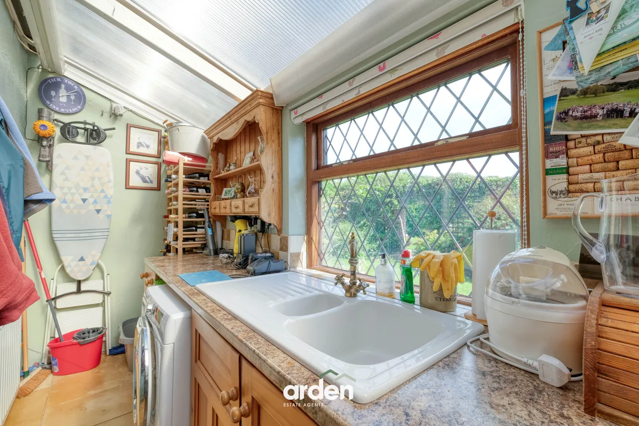 Weavers Hill, Hunt End, B97, photo 9