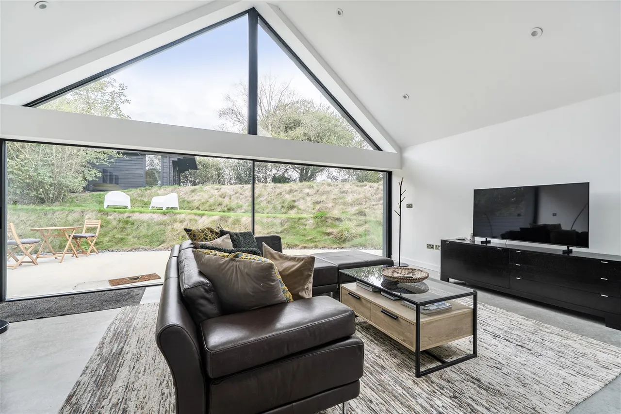 Bluehouse Lane, Saltwood, CT21, photo 43