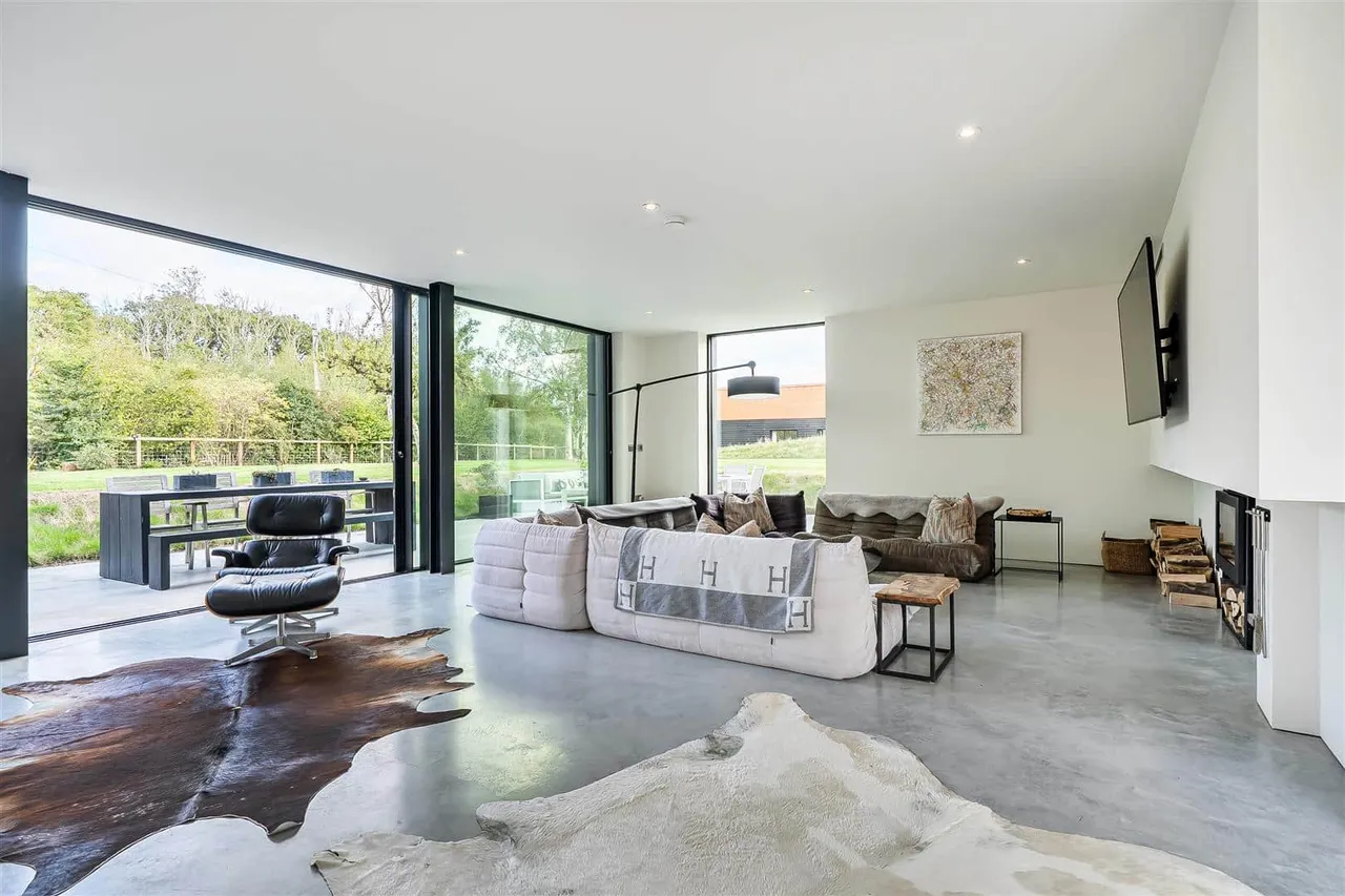Bluehouse Lane, Saltwood, CT21, photo 32