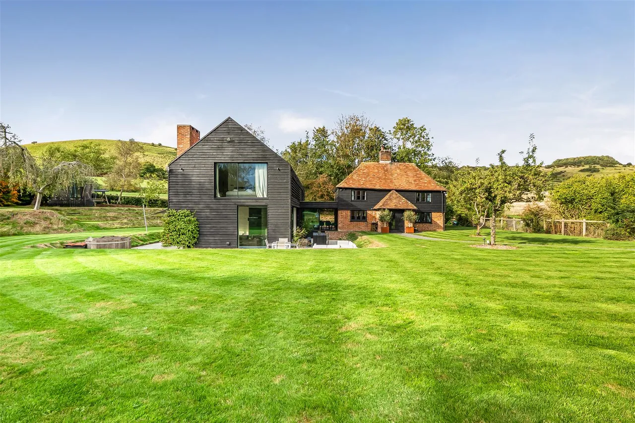 Bluehouse Lane, Saltwood, CT21, photo 35