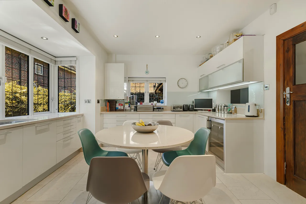 Ormonde Gate, Chelsea, London, photo 5