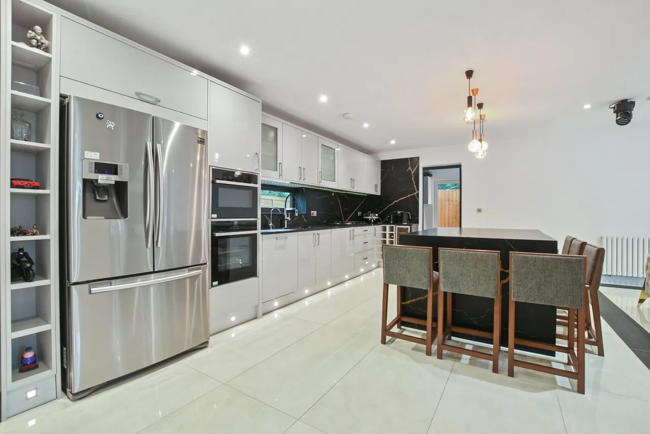 Ingram Way, Greenford, UB6, photo 5
