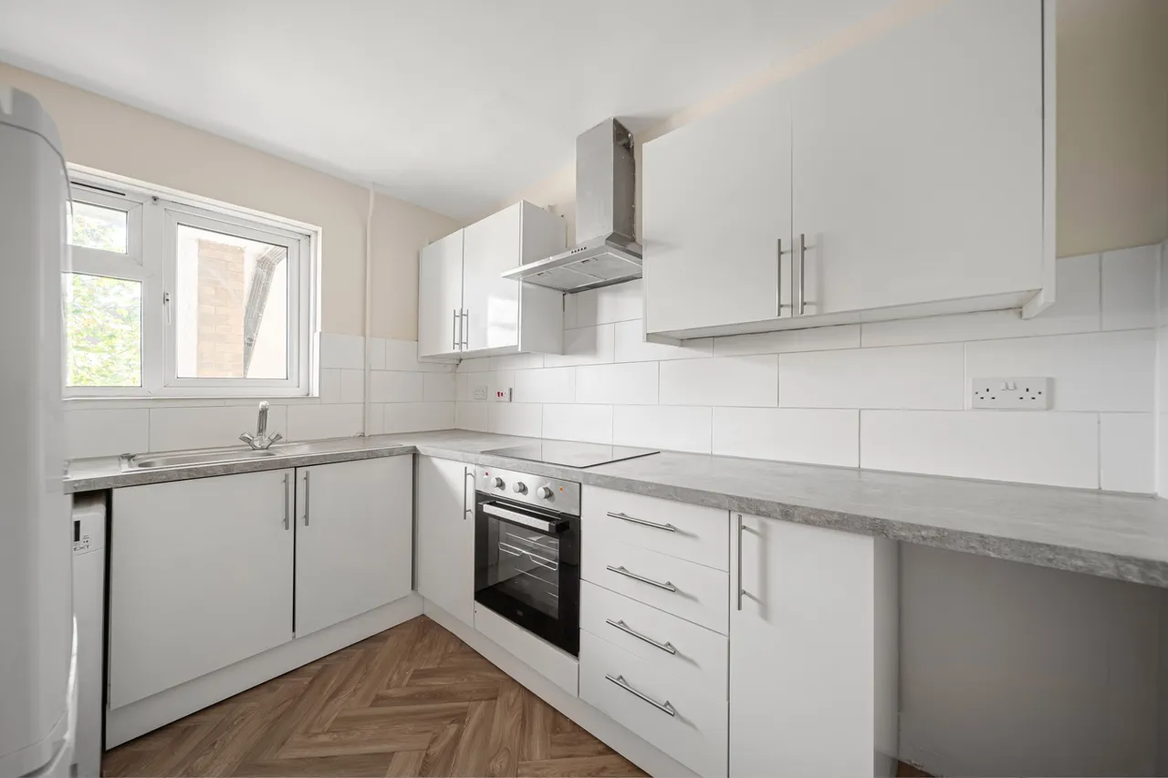 Temple Hill, Dartford, DA1 5HX, photo 4