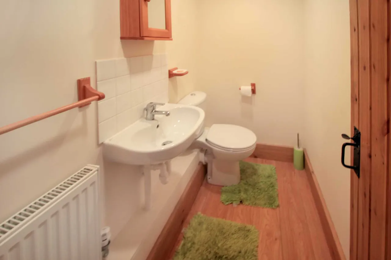 Chapel Close, Clifton, OX15, photo 9