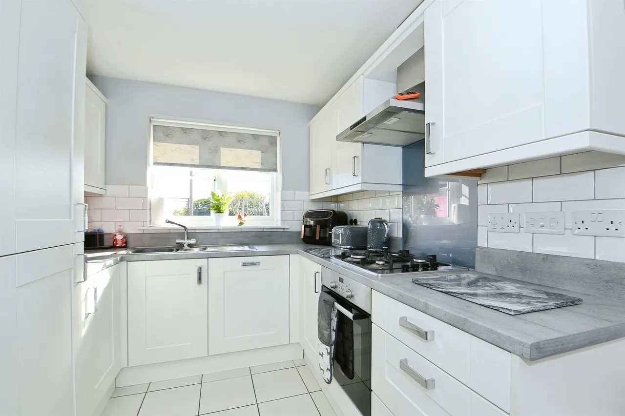 Violet Avenue, Peterborough, PE7, photo 2